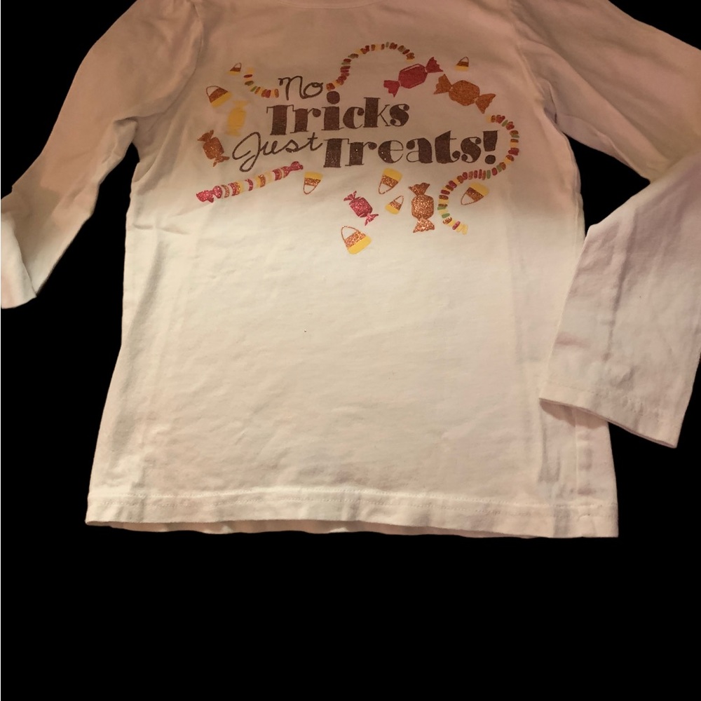 Halloween girls T-Shirt gently used